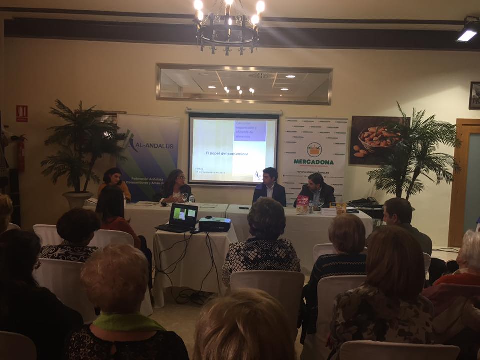 Al Andalus consumidores ha participado en una jornada formativa junto a Dulces Olmedo y Mercadona