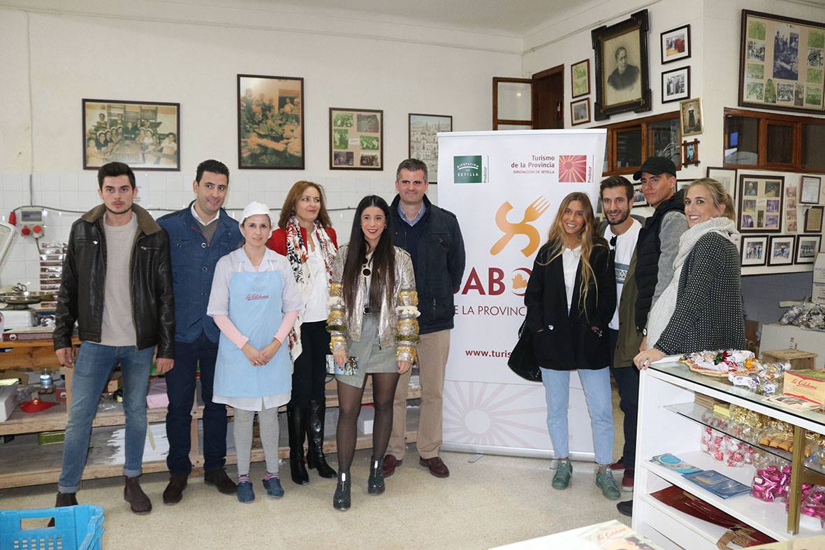 [:es]Influencers recorren Estepa y sus rincones más dulces en la Semana del Mantecado[:]