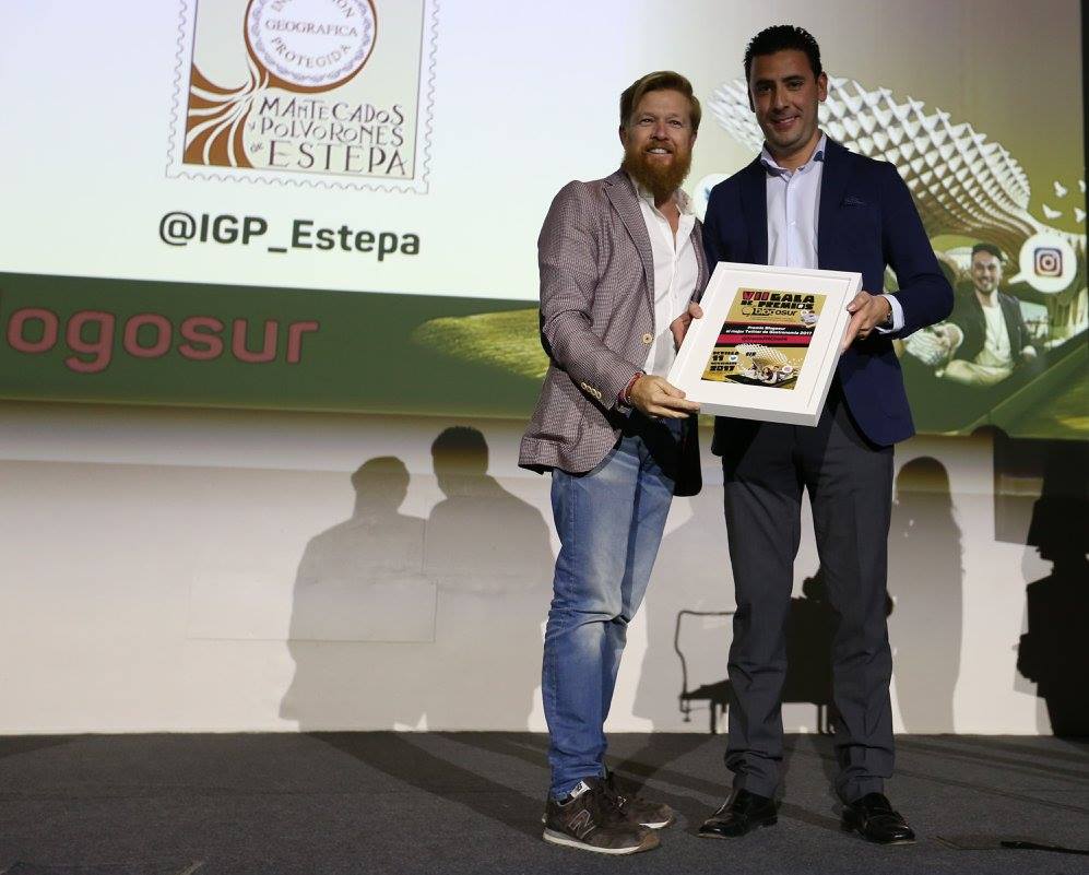 [:es]Los mantecados de Estepa premian al chef Daniel del Toro como mejor tuitero gastronómico[:]