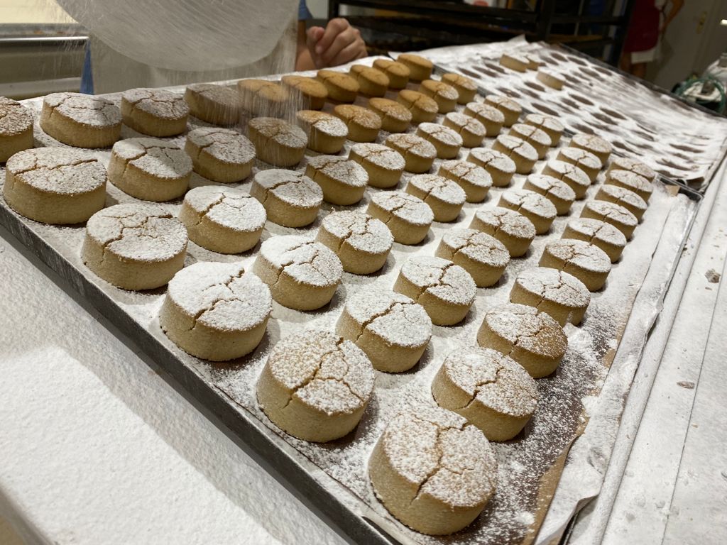 [:es]Los mantecados y polvorones de Estepa en Tierra y Mar[:]