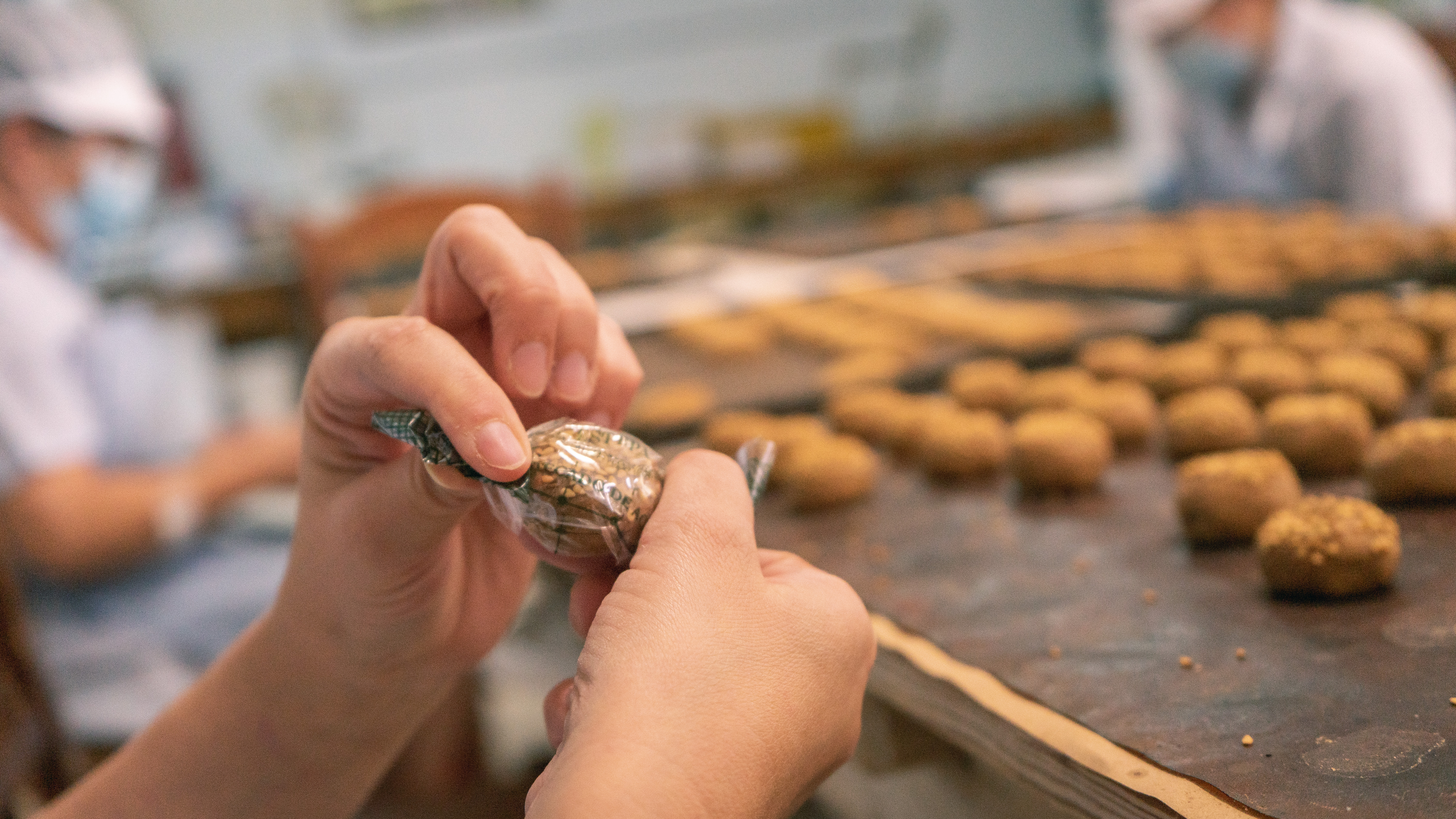 [:es]Estepa arranca oficialmente una nueva campaña de mantecados y polvorones[:]