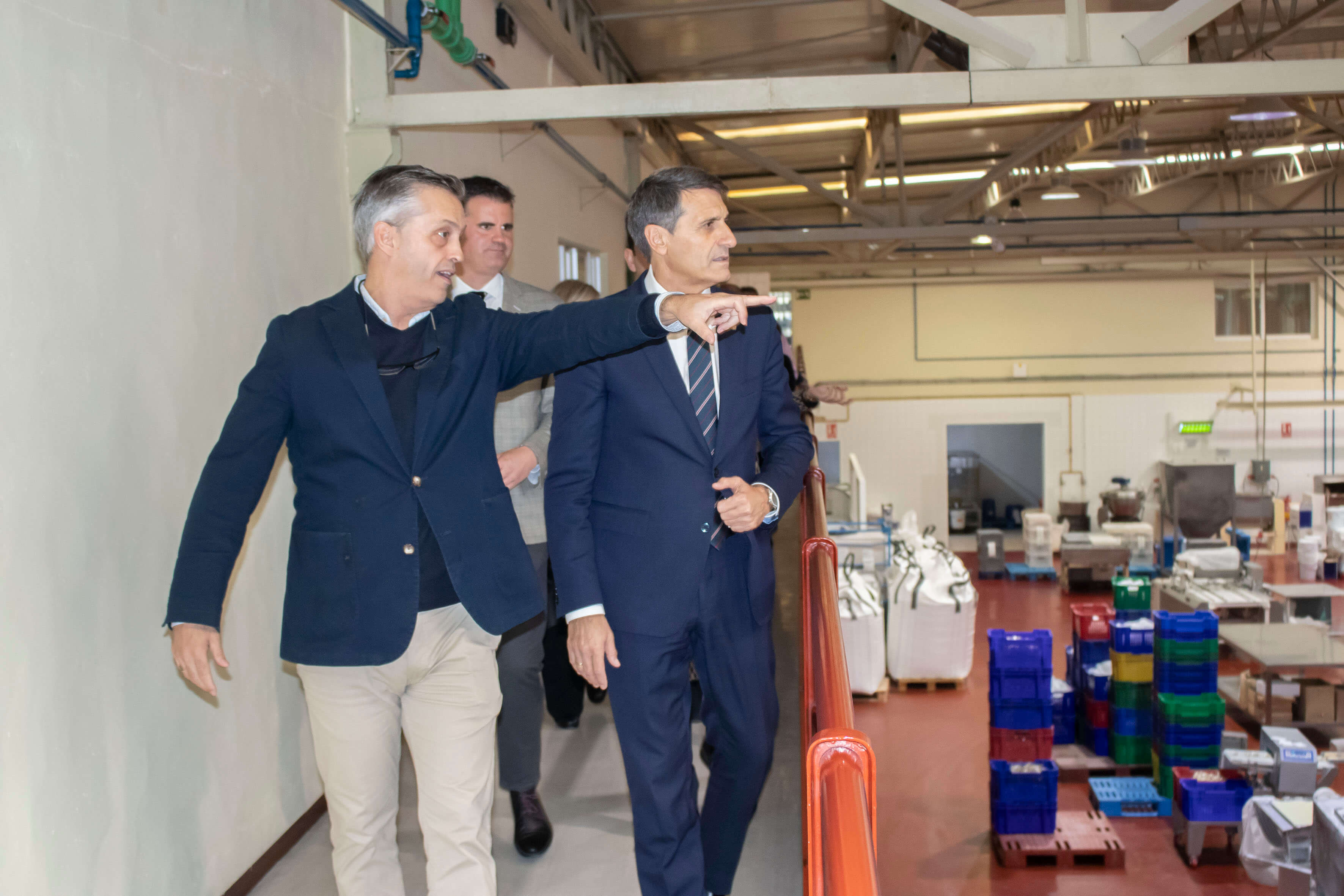 El delegado del Gobierno destaca el papel «referente» del sector del mantecado de Estepa